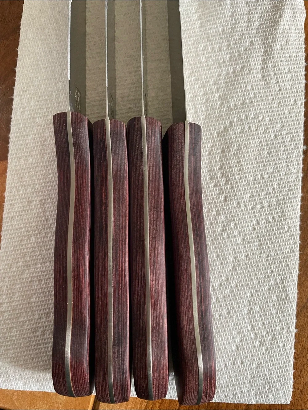 New Zwilling Set of 4 Serrated Steak Knife Set 🥩